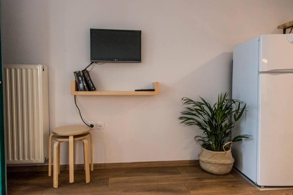 Lord Byron Apartment Preveza Esterno foto