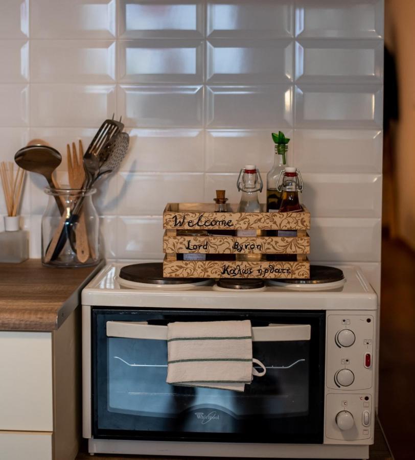 Lord Byron Apartment Preveza Esterno foto