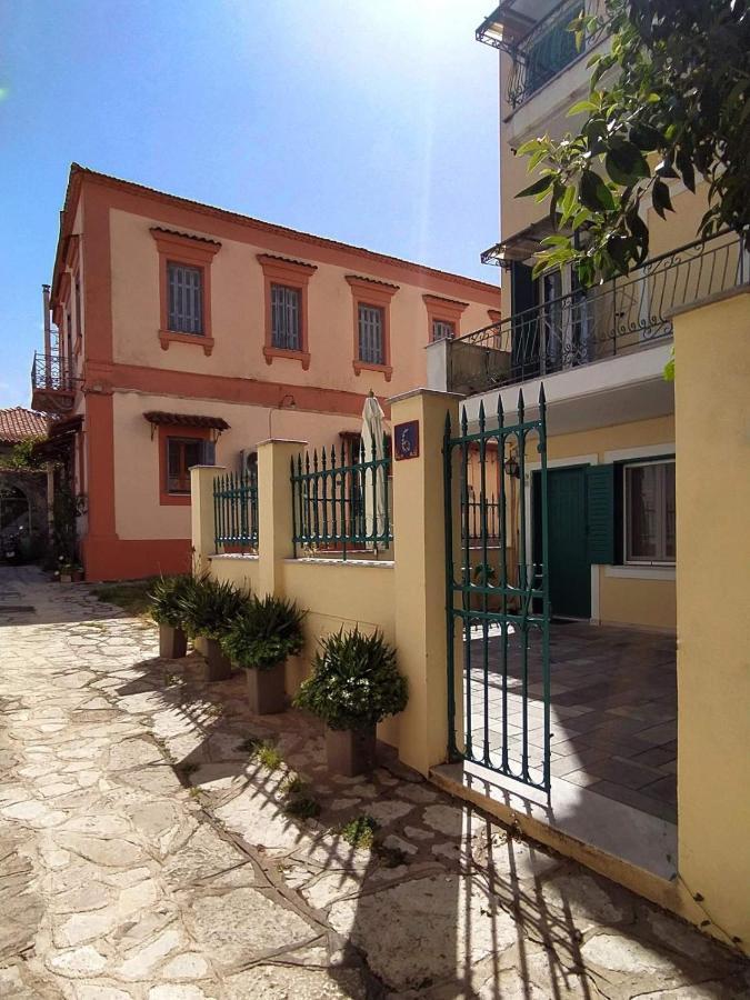 Lord Byron Apartment Preveza Esterno foto